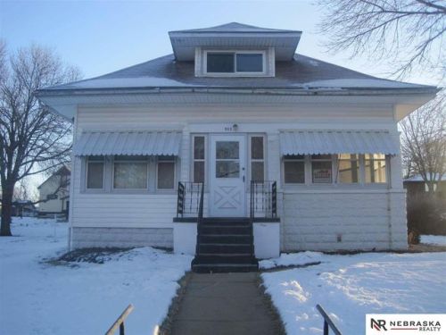 511 Oakland Ave, Oakland, NE 68045-1136