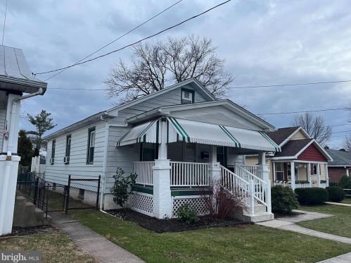 654 Price St, Pottstown, PA 19464-4439