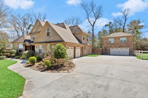 11062 Sleepy Hollow Rd, Conroe TX  77385-6172 exterior