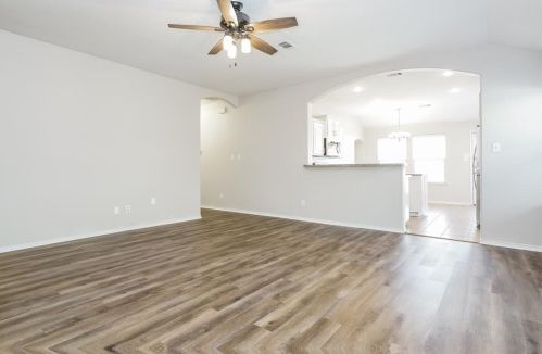 2016 Cattle Creek Rd, Fort Worth TX  76134-4193 exterior