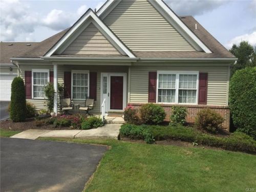 4759 Steeplechase Dr, Macungie, PA 18062-8313