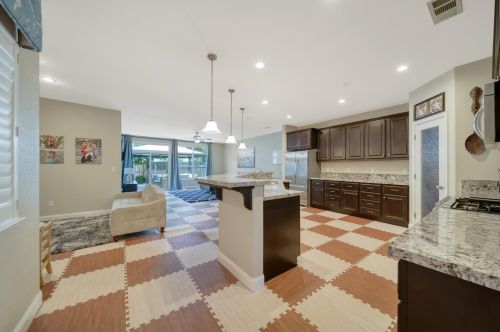 1652 Sephos St, Manteca CA  95337 exterior