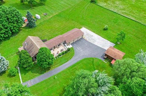 110 Mcclelland Ave, Greenville PA  16125-8004 exterior