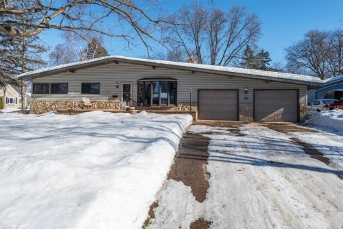 252 Arch Ave, New Johannesburg, WI 54017-1204