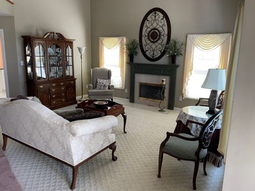 8116 Palomino Dr, Bridgeville PA  15017-1157 exterior