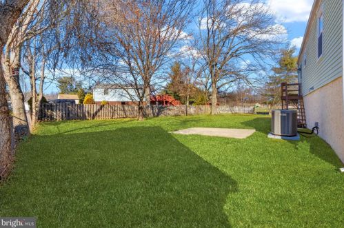 8335 Collins Ave, Camden NJ  08109-3568 exterior