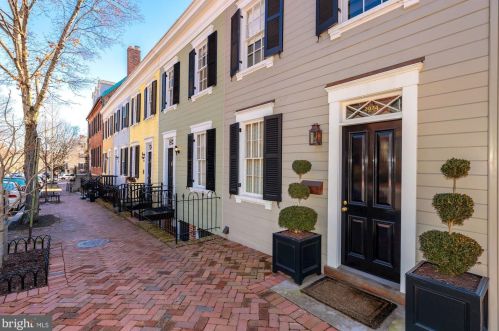2924 N St, Washington, DC 20007-3341