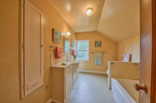 817 Congress Ave, Del Monte Park CA  93950-4808 exterior