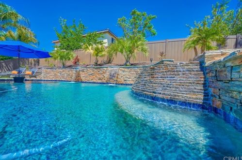 17118 Hazelwood Dr, Riverside, CA 92503-6769
