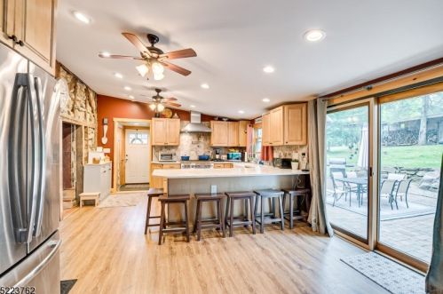 100 Mitchell Rd, Oxford NJ  07863-3344 exterior