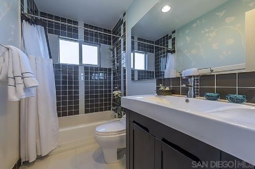 9204 Virginian Ln, La Mesa CA  91941-4134 exterior