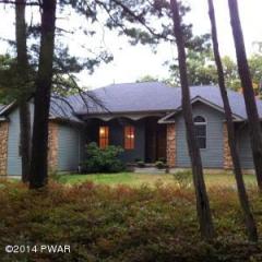 123 Sara Ln, Shohola, PA 18458-3910