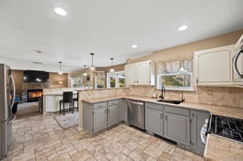 23 Horton Rd, Washingtonville NY  10992-1427 exterior