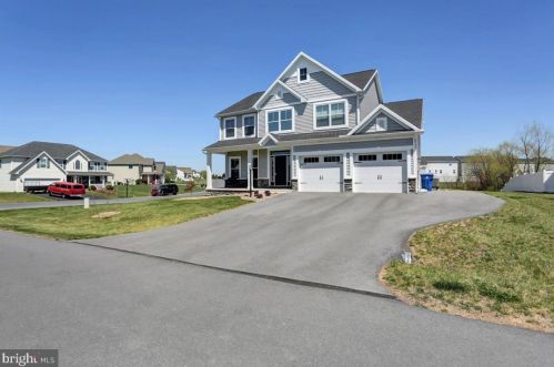 1010 Emilys Ct, Upton, PA 17225-8917