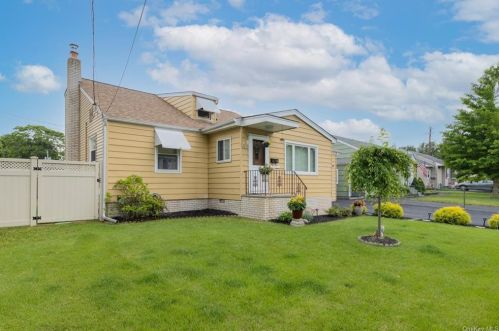 6 Rochelle Ct, Stony Point, NY 10980-2308