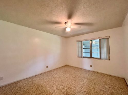 61 Hastings D, West Palm Beach FL  33417-1205 exterior