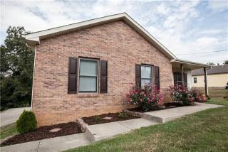 756 Cloud Dr, Clarksville, TN 37043-2617