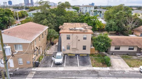 812 19th St, West Palm Beach, FL 33407-5702