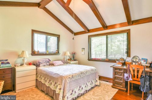 2327 Contest Ln, Haymarket VA  20169-1209 exterior