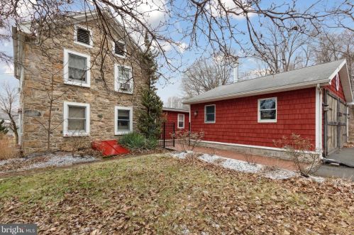 2645 State St, Macungie, PA 18062-2038