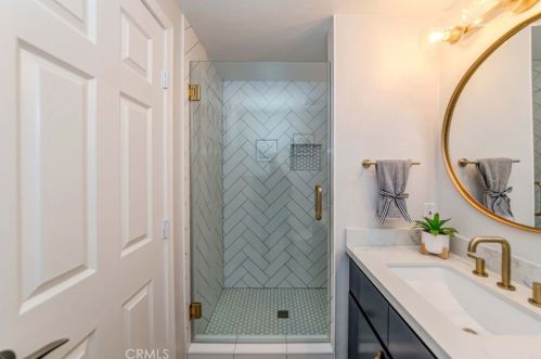 402 Westchester Pl, Fullerton CA  92835-2705 exterior