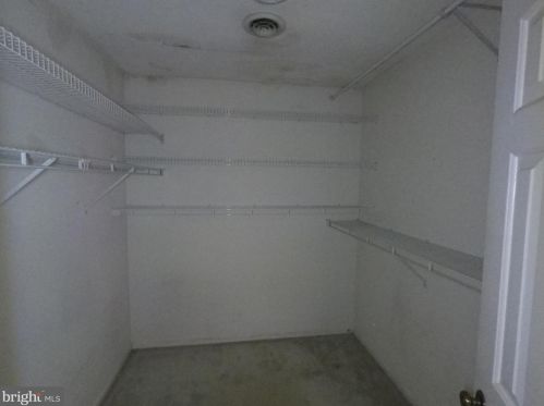 2 Presidential Dr, Berlin Boro NJ  08009-1358 exterior