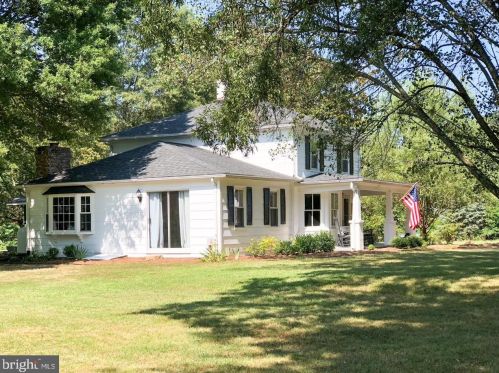 249 Forest Lane Rd, Fredericksburg, VA 22405-3182