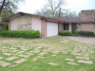 913 Waterview Cir, Richardson TX  75080-3016 exterior
