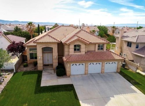 44319 Westridge Dr, Lancaster, CA 93536-6802