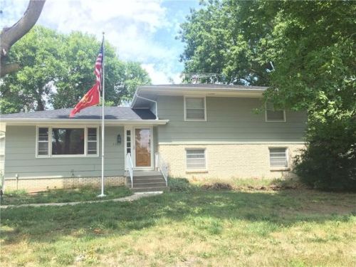 1103 Elm Ave, Norwalk IA  50211-1615 exterior