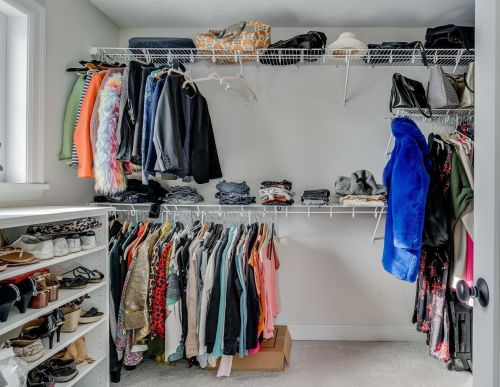 3917 Ewing Ave, Minneapolis MN 55410-1053 exterior