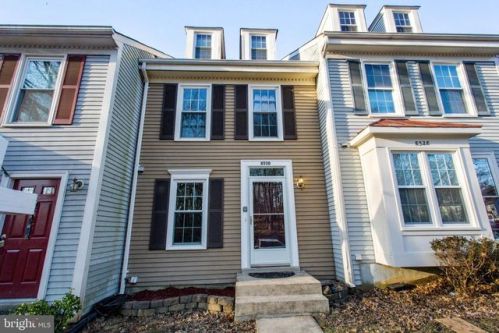 8530 Laurel Oak Dr, Springfield VA  22153-3549 exterior