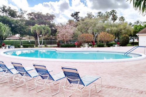 14656 Country Side Ln, Delray Beach, FL 33484-3503