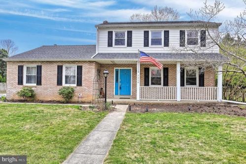 2868 Southwick Dr, Lancaster, PA 17601-3550