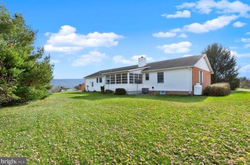 504 Jasper Ct, Woodstock VA  22664-1459 exterior