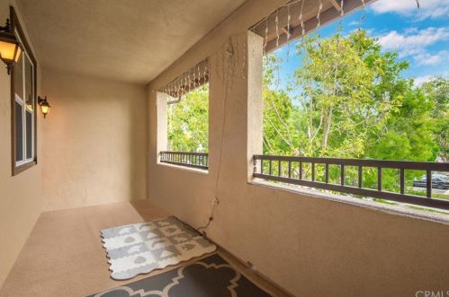 27 Vermillion, Irvine, CA 92603-0628