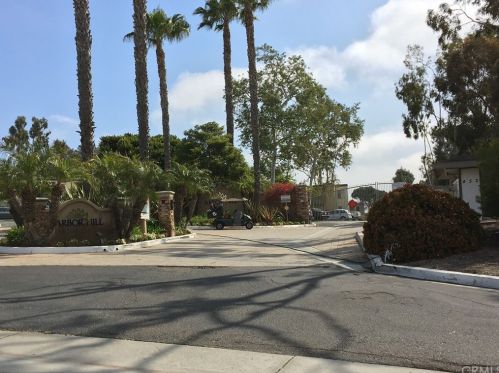 432 Edgehill Ln, Oceanside CA  92054-4726 exterior