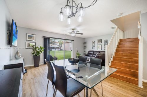 744 208th Dr, Hollywood FL  33029-2148 exterior