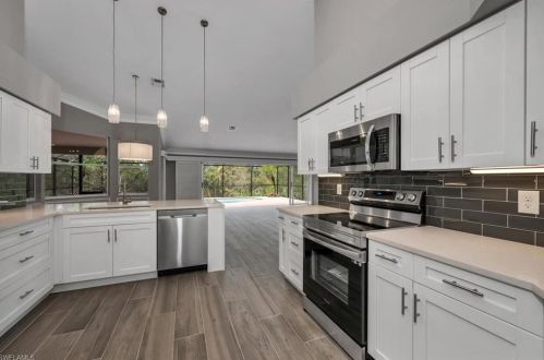 25241 Bay Cedar Dr, Bonita Springs, FL 34134-2949