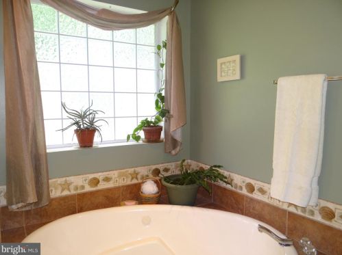 27 Eaton St, Schuylkill Haven PA  17972-1022 exterior