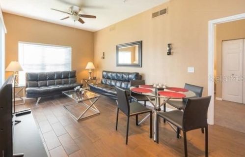 4014 Santa Maria Dr, Kissimmee, FL 34741-1557
