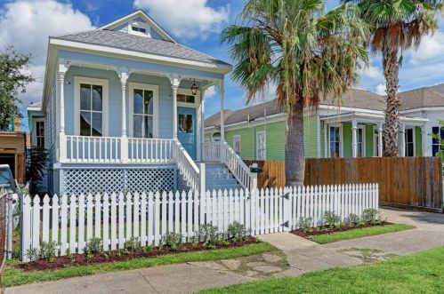 3322 Sealy St, Galveston TX  77550-4006 exterior