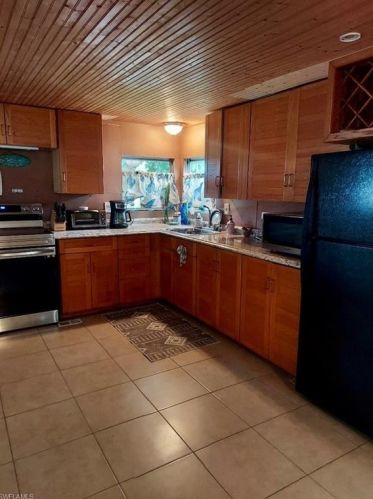 26124 Cabana Rd, Bonita Springs, FL 34135-6507