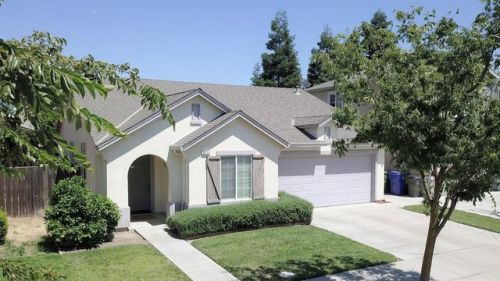4212 Seranade Dr, Turlock, CA 95382-8671