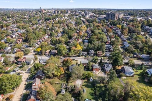 221 Cochran Rd, Pittsburgh PA  15228-1327 exterior