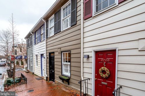 2704 P St, Washington, DC 20007-3064