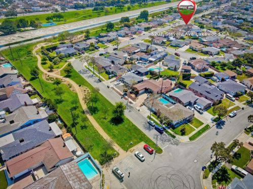 5207 Stevely Ave, Lakewood CA  90713-2114 exterior