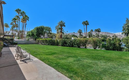 6 Cornell Dr, Rancho Mirage CA  92270-3630 exterior