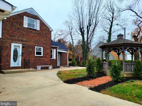 20 Kendall Blvd, Camden NJ  08107-1512 exterior