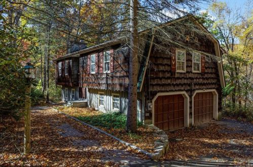 237 Jaycox Rd, Nelsonville, NY 10516-3746